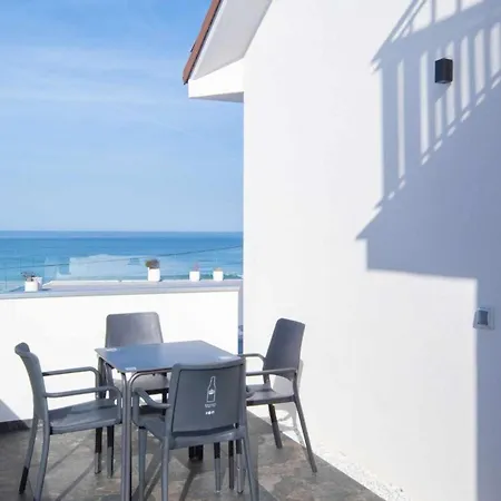 Ag Casa Arnados,1ª Linea De Playa Con Jardin Razo